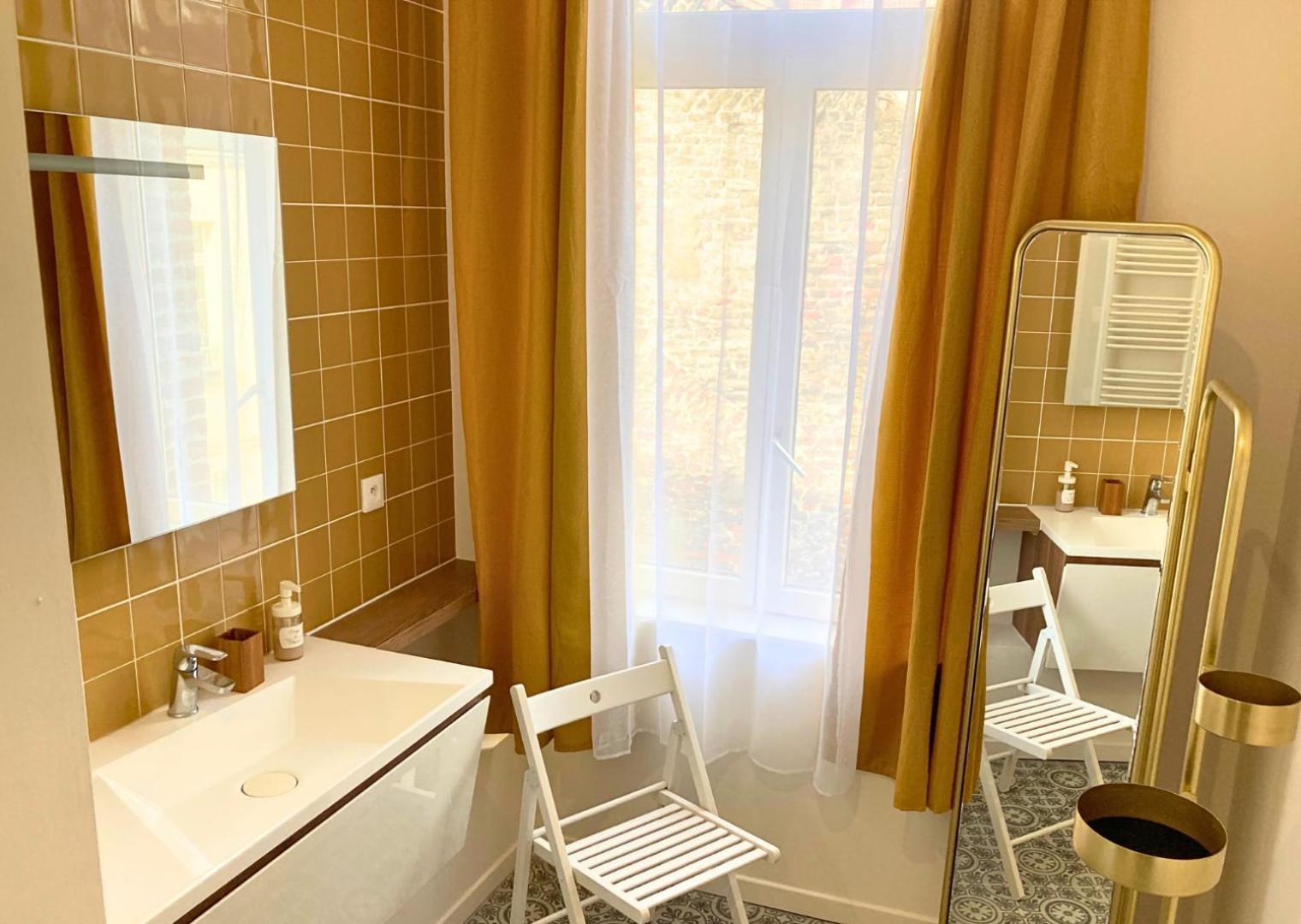 Le Bohemian Chic - 4 Chambres En Hypercentre De Saint-Omer, Ideal Pour Les Groupes Exterior photo